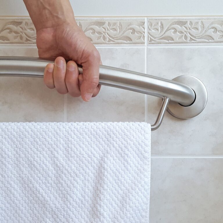 support towel bar