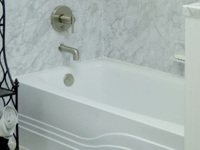 How Tub Liners Can Help Prevent Mold Growth